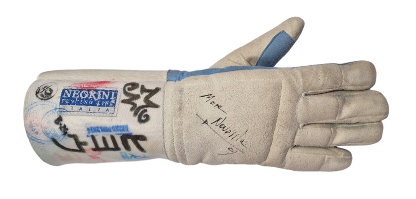 Paris 2024 Olympics - Fencing glove Worn and Signed by Mara Navarria