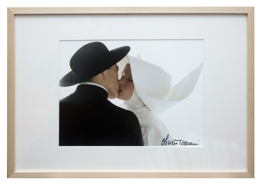 Photograph - Signed by Oliviero Toscani