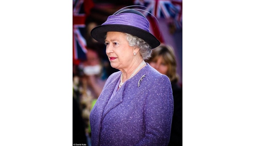 Exclusive Print of Her Majesty The Queen, Romford Market 2006, by David Katz 