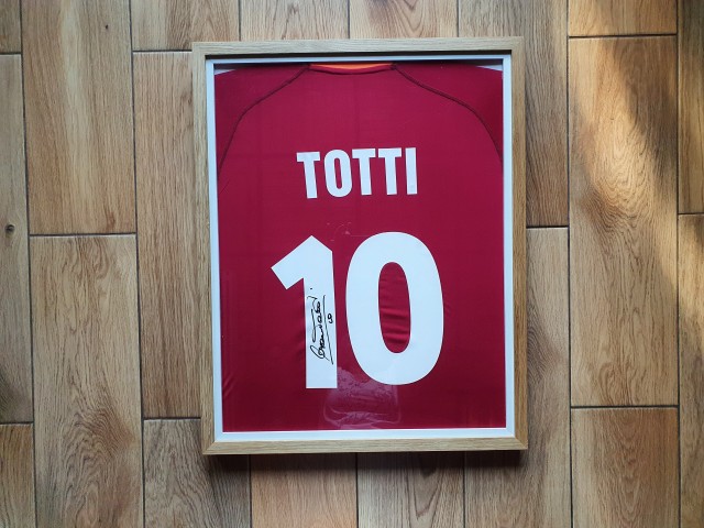 Totti's AS Roma Signed and Framed Shirt 