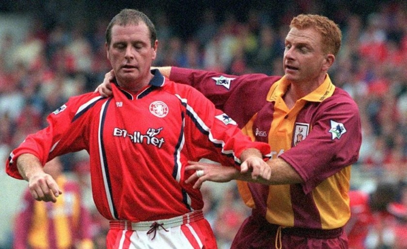 Gascoigne Official Middlesbrough Signed Shirt, 1999/00