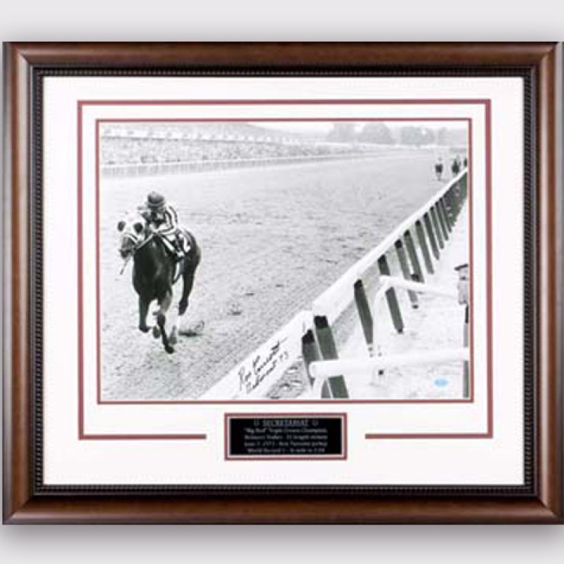 Foto del campione della Belmont Triple Crown autografata da Ron Turcotte