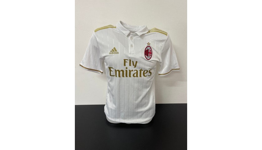 AC Milan Away football shirt 2016 - 2017. Sponsored by Emirates