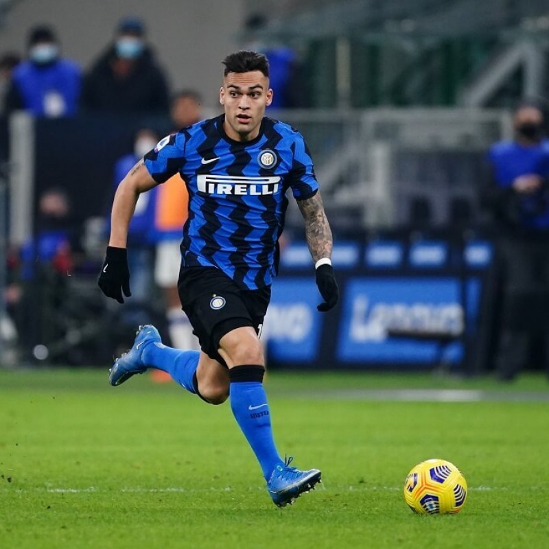 Lautaro's Official Inter Signed Kit, 2020/21