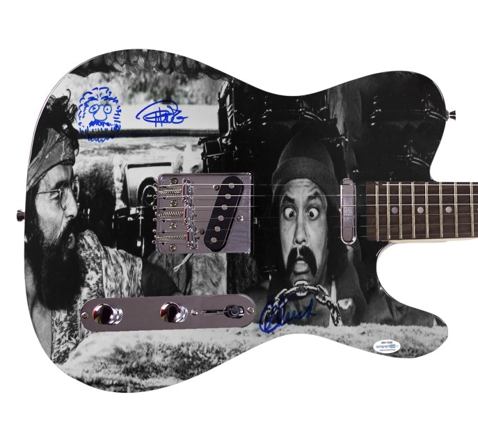 Chitarra grafica personalizzata firmata Cheech e Chong