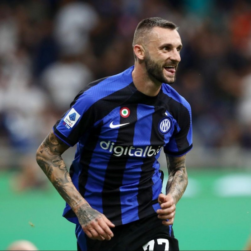 Brozovic's Inter Match-Issued Signed Shirt, 2022/23 