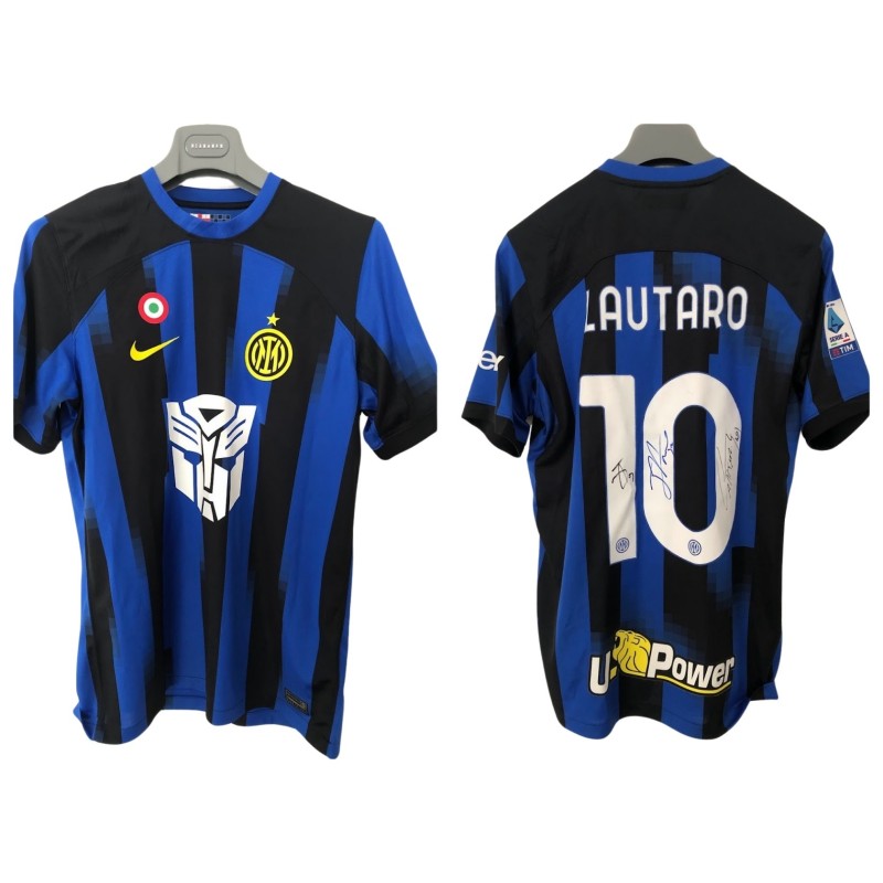 Maglia ufficiale Lautaro Inter, 2023/24 "Transformers Edition" - Autografata da Lautaro, Dimarco e Thuram