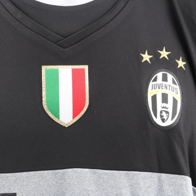 Official Buffon Juve shirt, Serie A 15/16 - signed - CharityStars