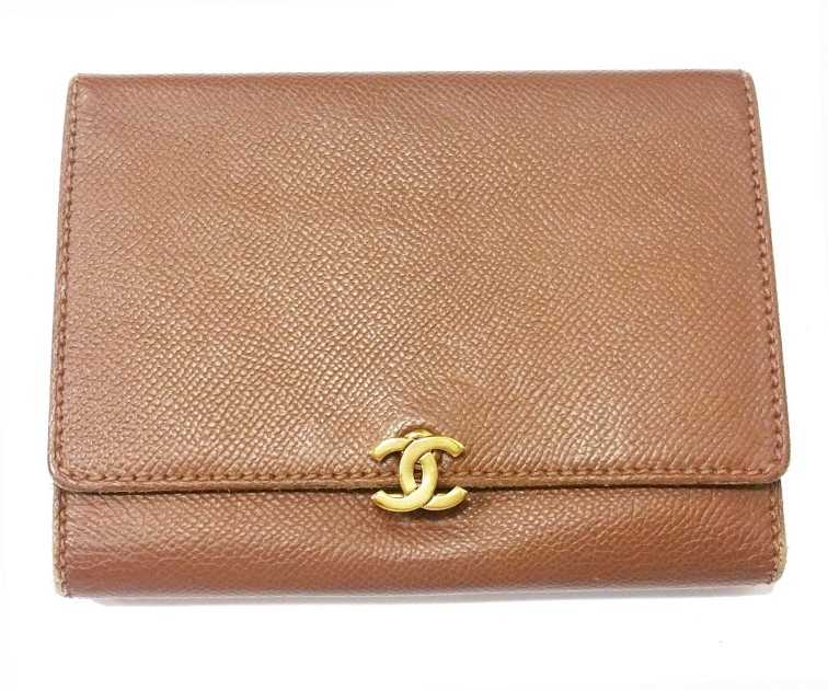 Chanel Vintage Brown Caviar Tri-Fold Wallet