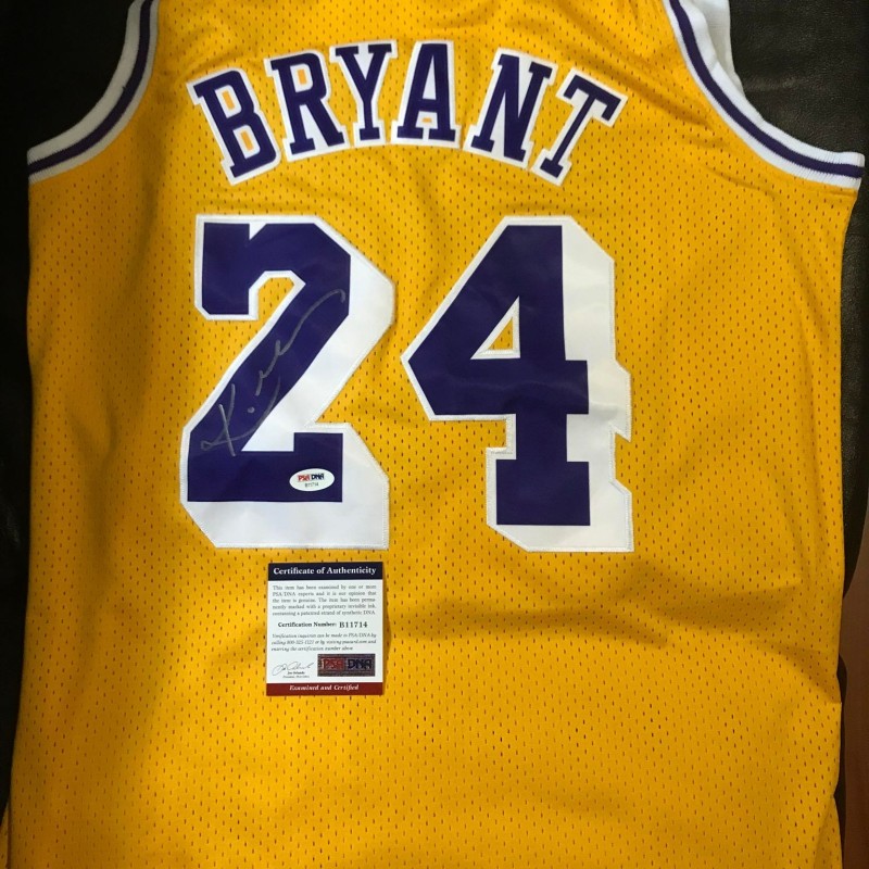Kobe Bryant Los Angeles Lakers Signed Swingman Jersey, 2007/08