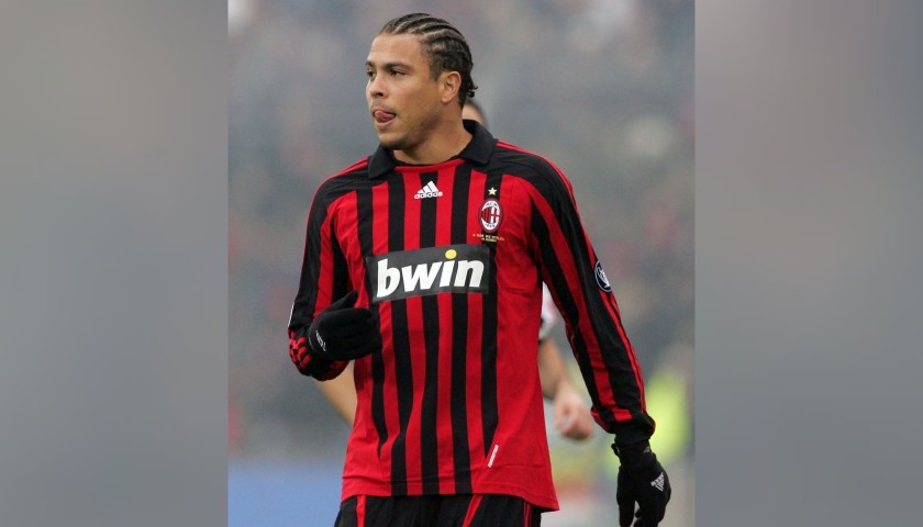 Ronaldo's Milan Signed Shirt, 2007/08