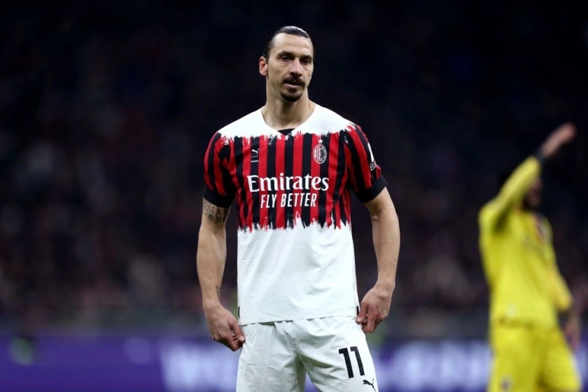 Ibrahimovic Official AC Milan Signed Shirt, 2021/22