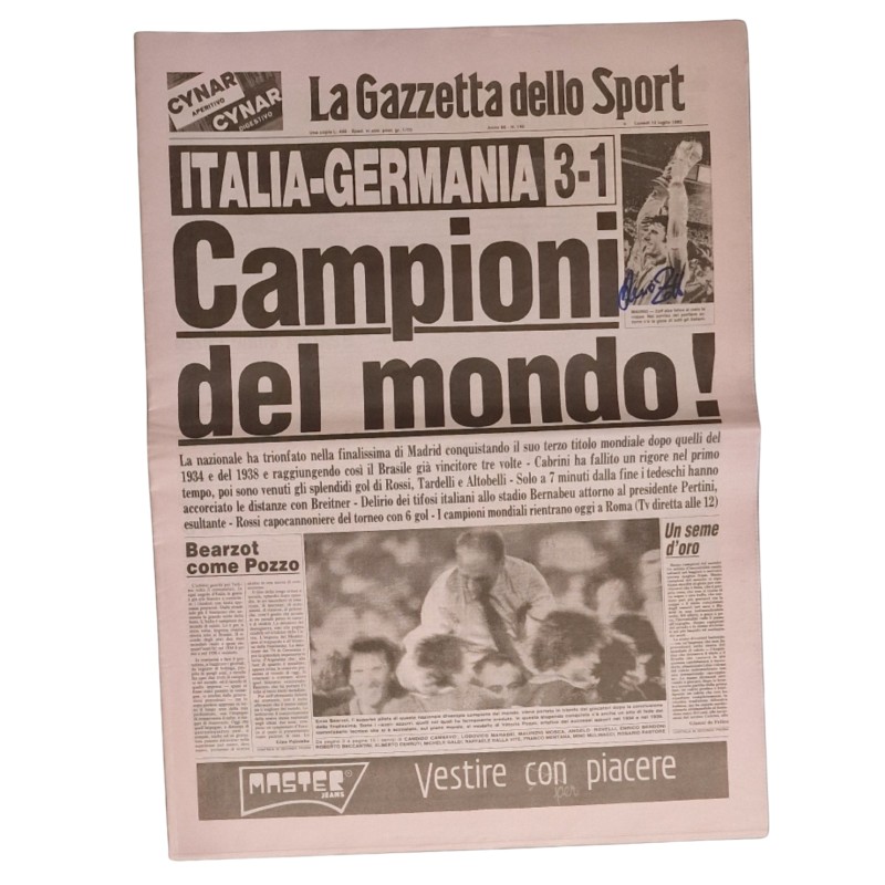 La Gazzetta dello Sport Signed by Dino Zoff