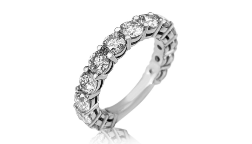 4.29 Carat VVS1-SI1 Half Eternity 14 Stones Diamonds 18K White Gold Ring