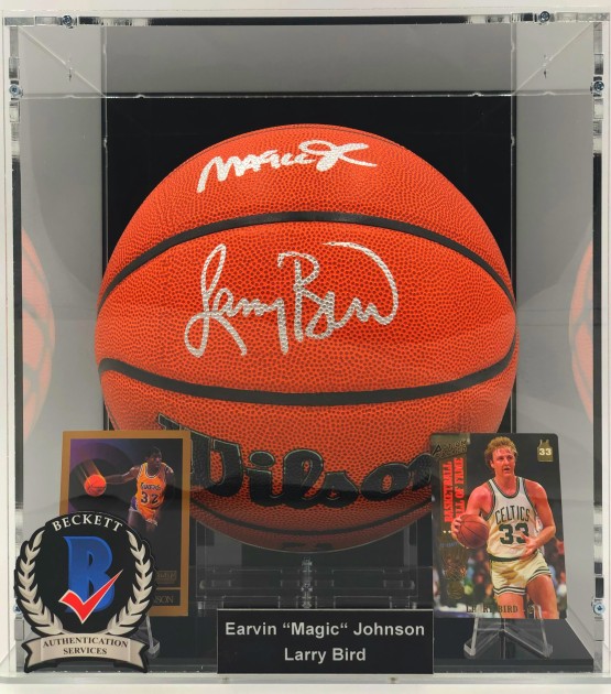 Magic Johnson e Larry Bird, pallone da basket autografato