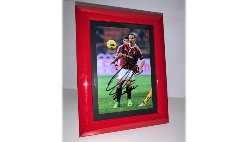 Zlatan Ibrahimovic Signed Photograph