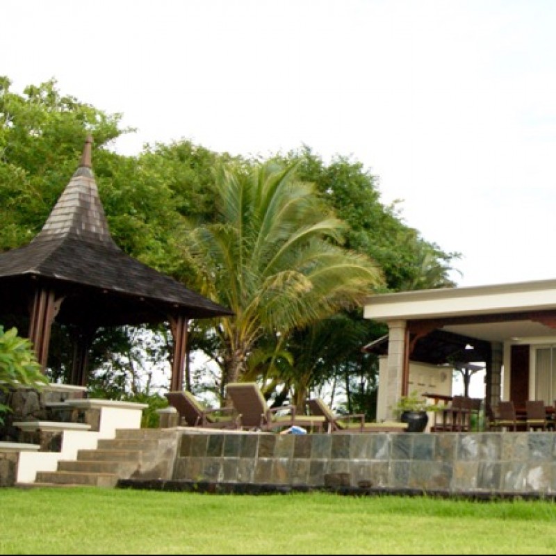 2 Week Stay in a Villa at Valriche Mauritius for 6 Adults & 5 Children