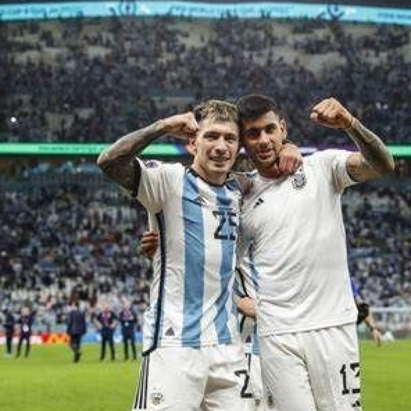 Cristian Romero's Argentina Signed Qatar 2022 World Cup Winners Medal