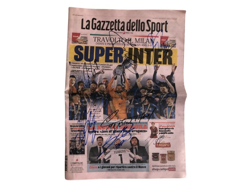 Gazzetta dello Sport Inter FC Supercup - Signed by the Squad 