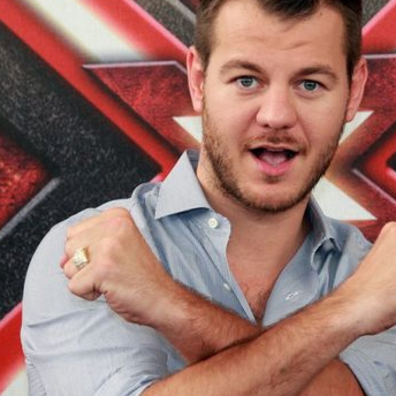 Alessandro Cattelan gives 2 Invitations for the X Factor Finals