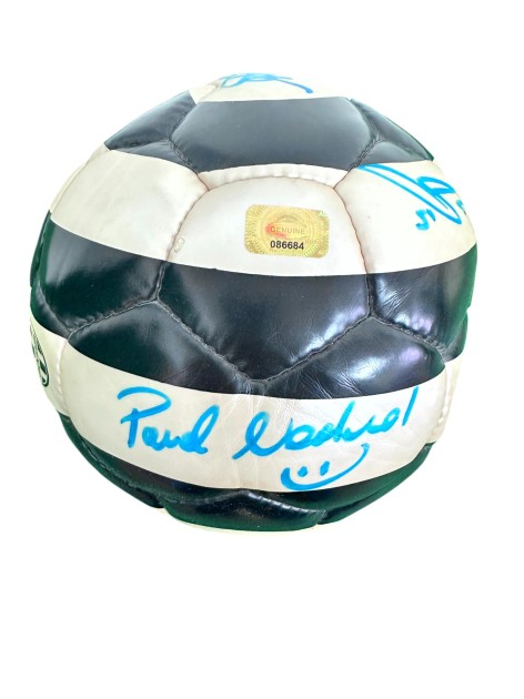 Juventus Ball, 2008/09 - Signed by the Team