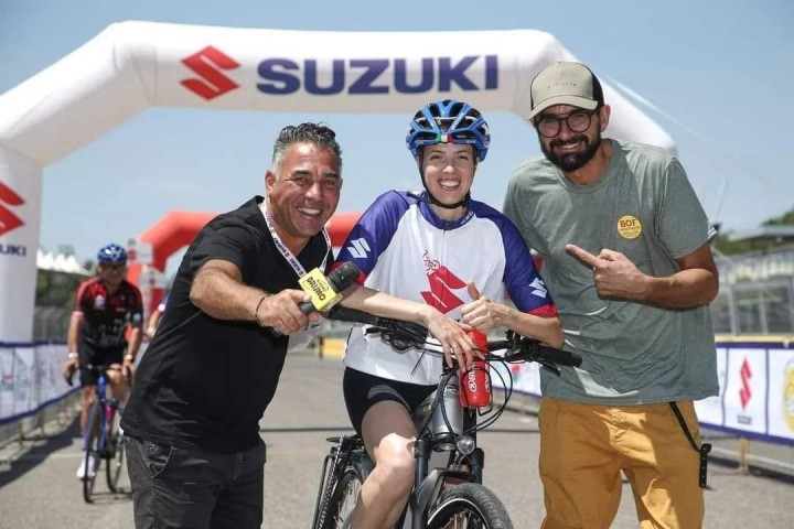 Official Suzuki Bike Day Jersey 2022 - Signed by Davide Cassani and Carolina Kostner