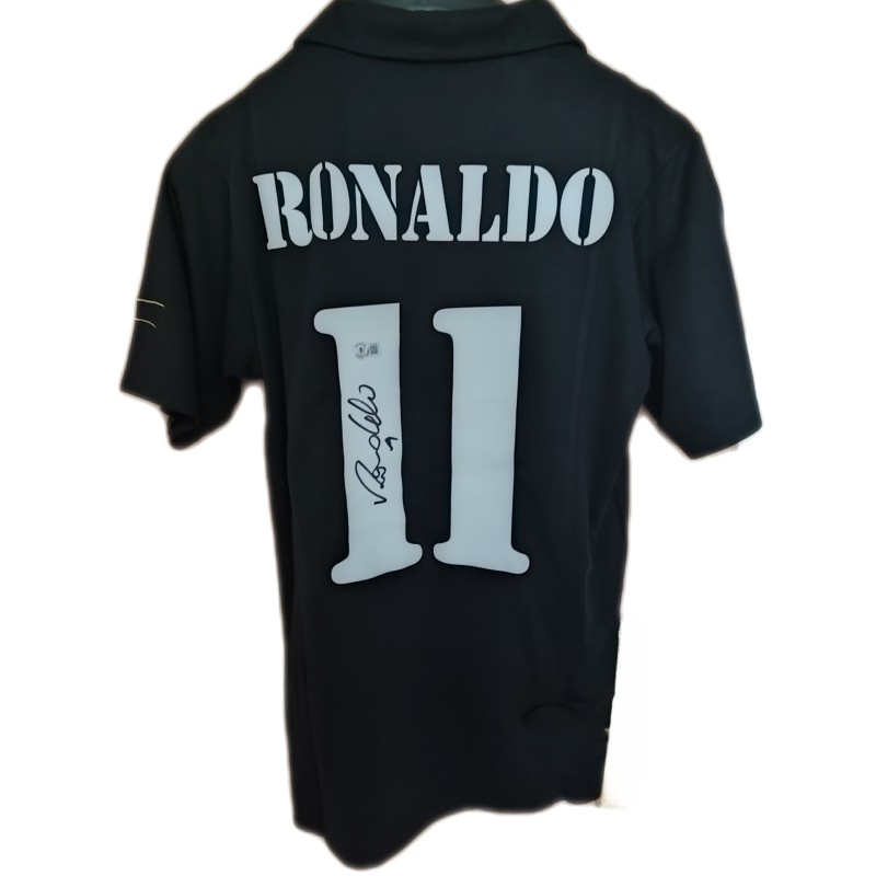 Maglia firmata di Ronaldo Nazario del Real Madrid 2002/03
