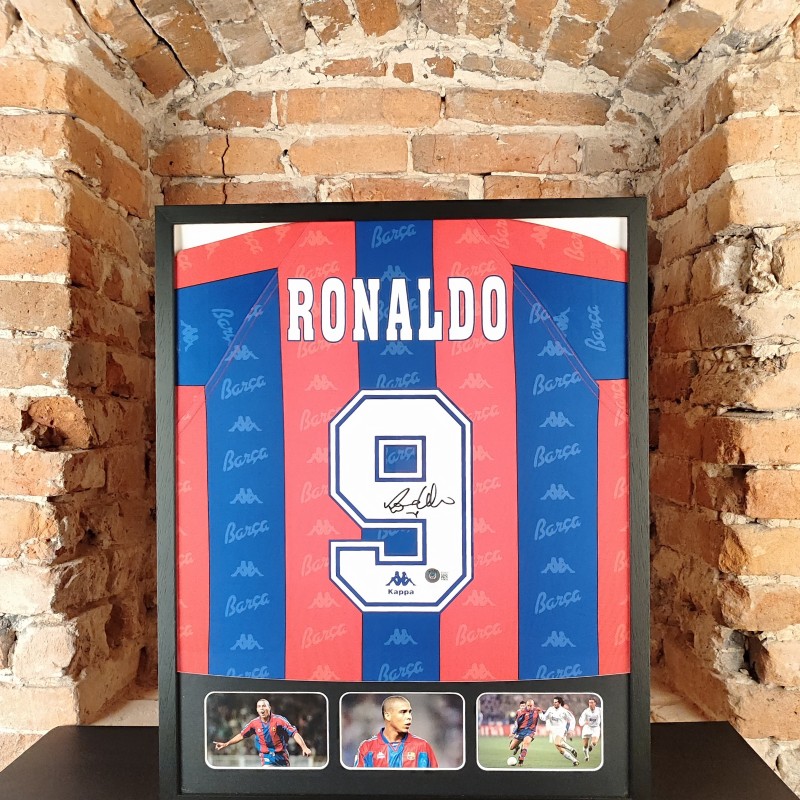 Maglia Barcellona di Ronaldo Nazario - firmata e incorniciata