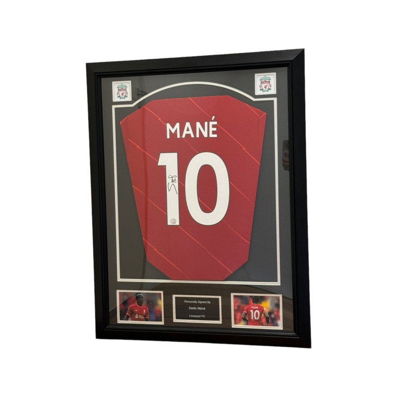 La maglia da casa del Liverpool firmata da Sadio Mané