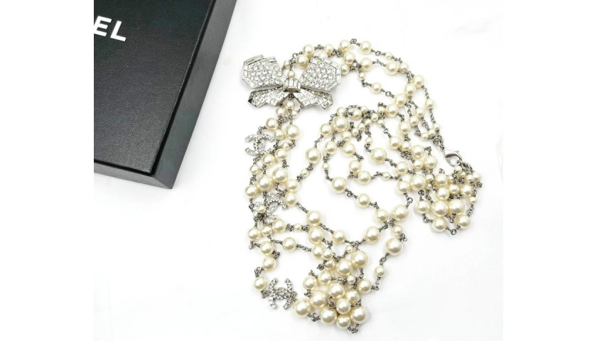 Chanel Silver CC Detachable Crystal Pendant Ribbon Key Chain