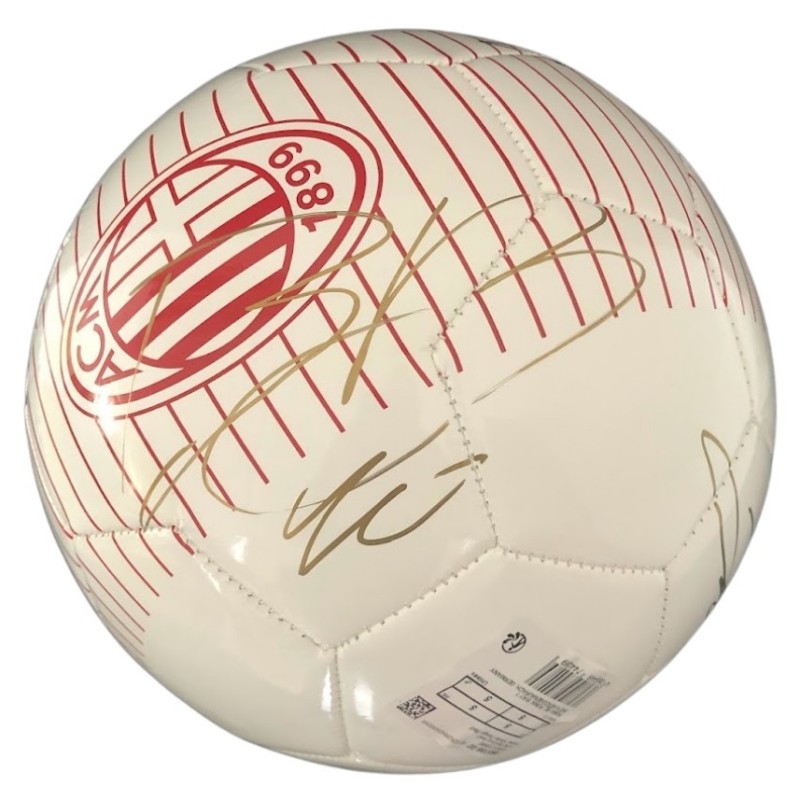 Pallone ufficiale Milan, 2022/23 - Autografato dalla rosa