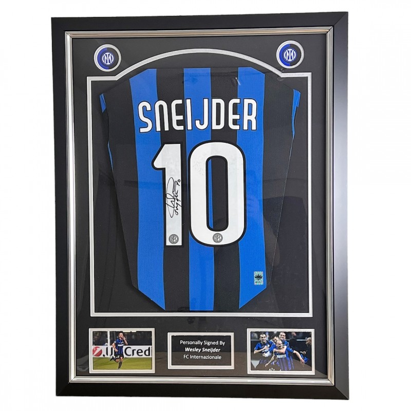 Wesley Sneijder's Inter Milan Signed and Framed Shirt