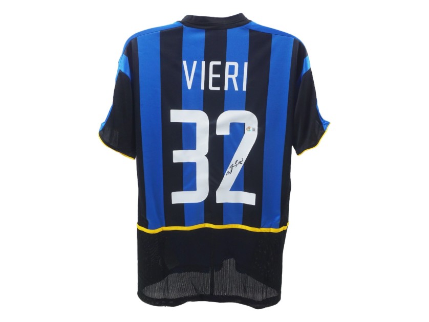 Replica della maglia dell'Inter firmata da Christian Vieri