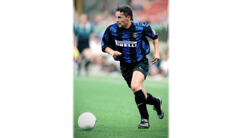 Baggio's Official Inter Signed Shirt, 1999/00