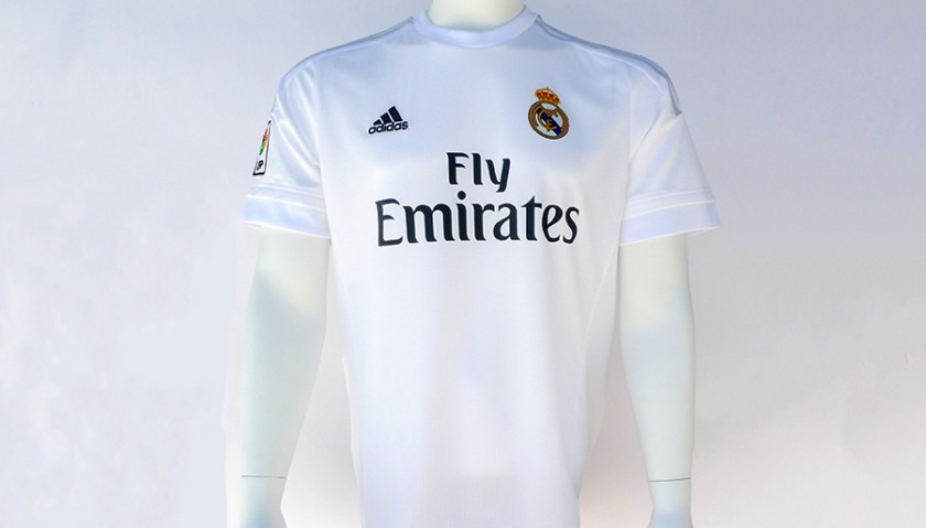 Signed Cristiano Ronaldo 2015/2016 Home Jersey - CharityStars