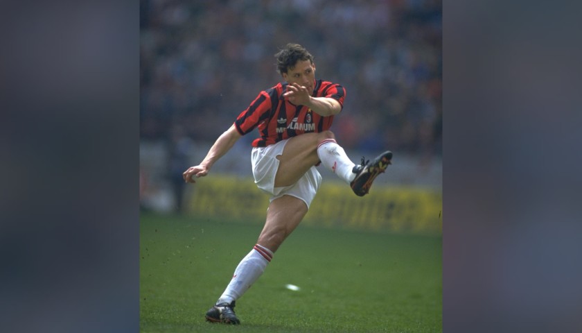 Van Basten's AC Milan Match Shirt, 1991/92 Season