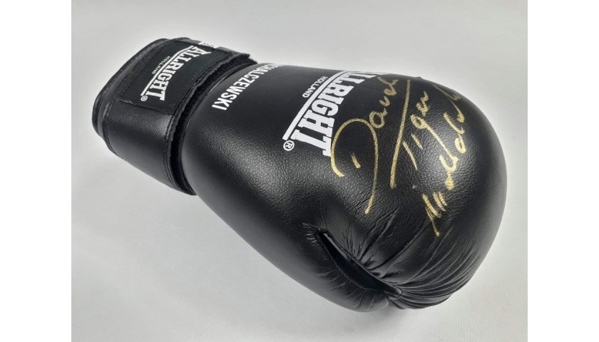 Dariusz "TIGER" Michalczewski Signed Black Boxing Glove