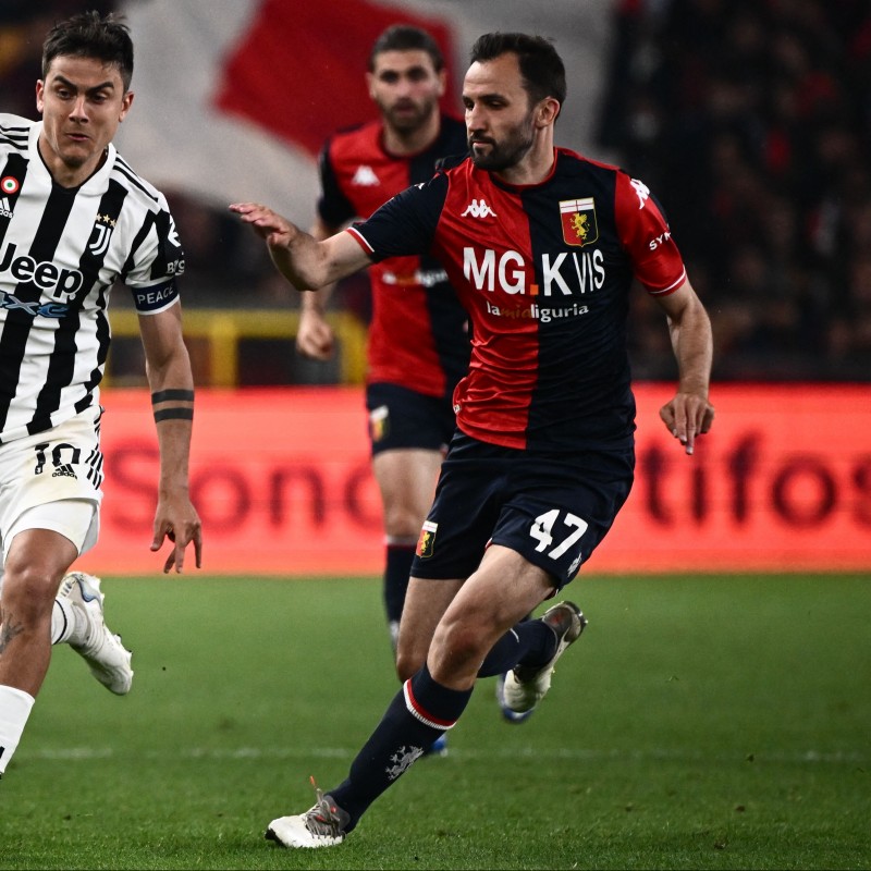 Badelj's Match-Issued Signed Shirt, Genoa-Juventus 2022 