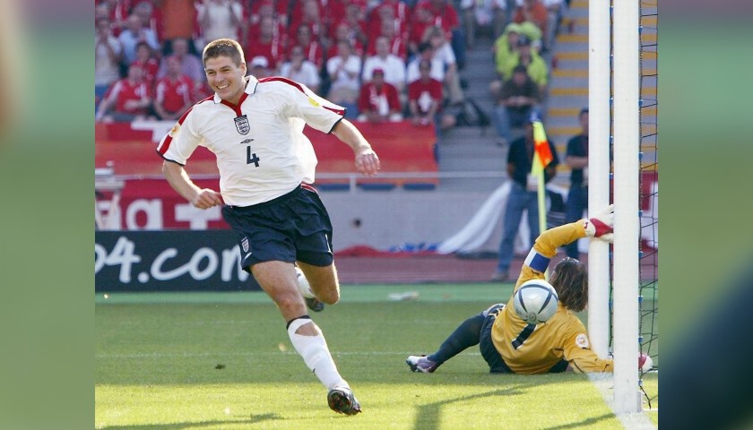 Gerrard's Official England Signed Shirt, 2004 