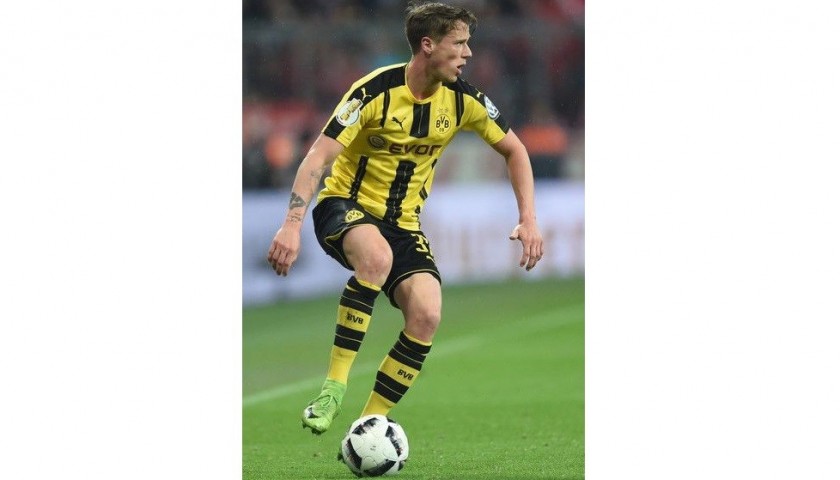 Official Borussia Dortmund 2016/17 Shirt, Signed by Erik Durm