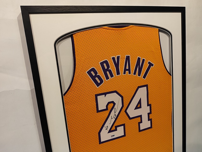 Cornice Con Foto Ricordo Di LeBron James – Ristampa Autografata, Quadro Sportivo In Bianco E Nero Con Supporto, Realizzato A Mano In UK, 555x300 Mm - 3