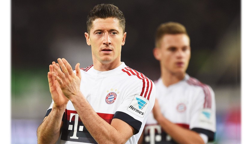 Lewandowski's Official Bayern Munich Signed Shirt, 2015/16