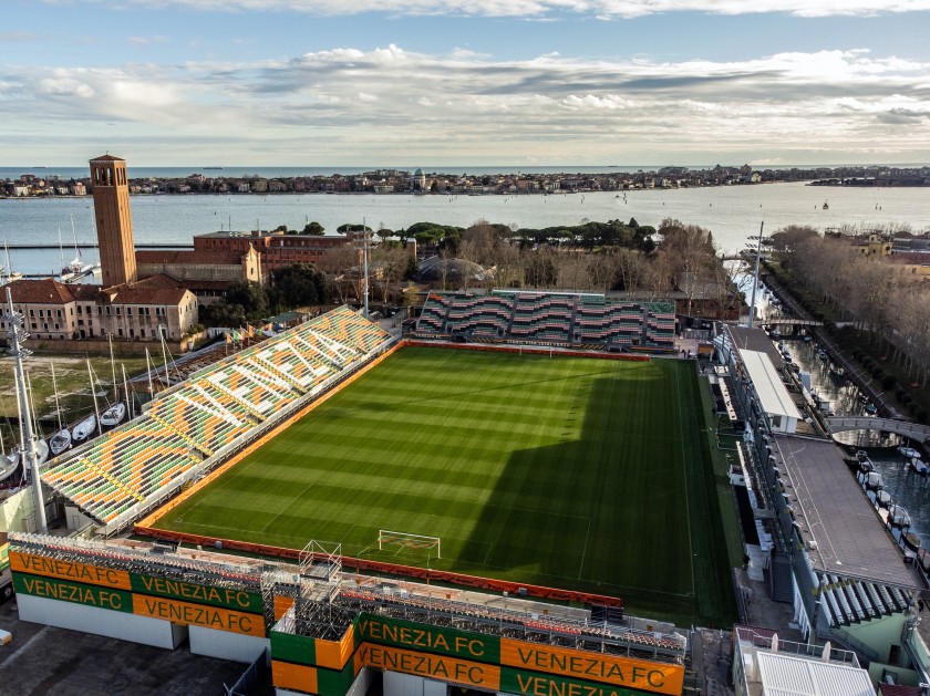 Assisti in Pitch View a Venezia vs Atalanta + Hospitality