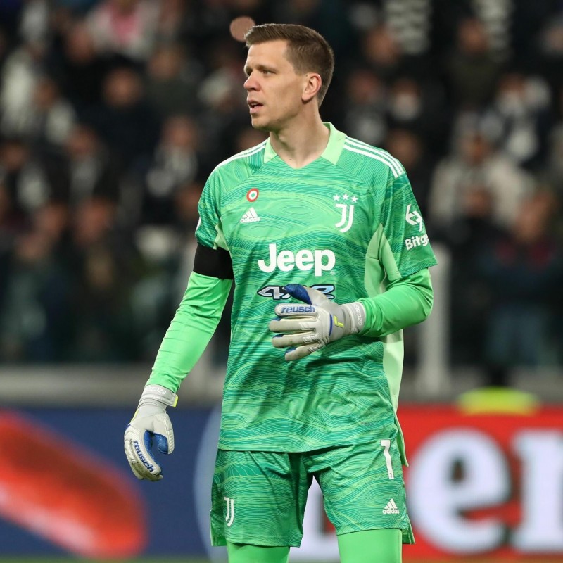 Szczesny Official Juventus Signed Shirt, 2021/22 