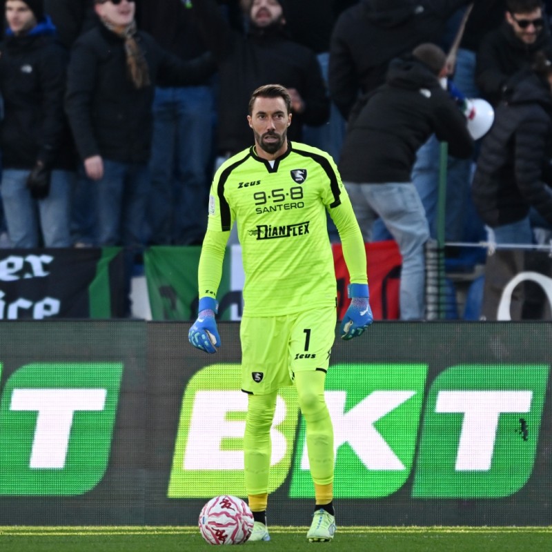 Fiorillo match shirt Sassuolo vs Salernitana 2024