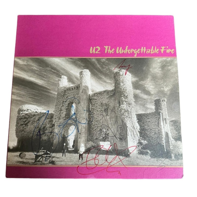 LP in vinile firmato "The Unforgettable Fire" degli U2