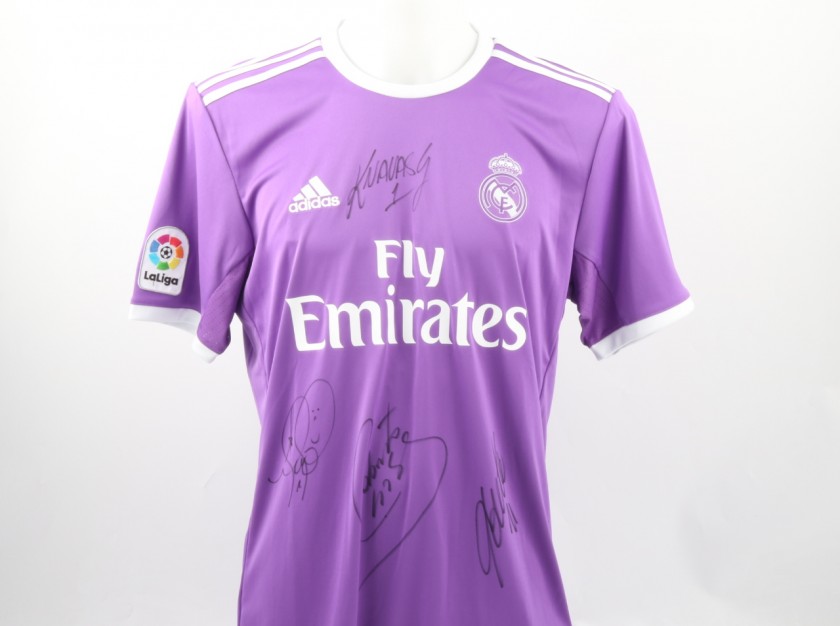 Bale Official Real Madrid Shirt, 2016/17 - Signed by the Players