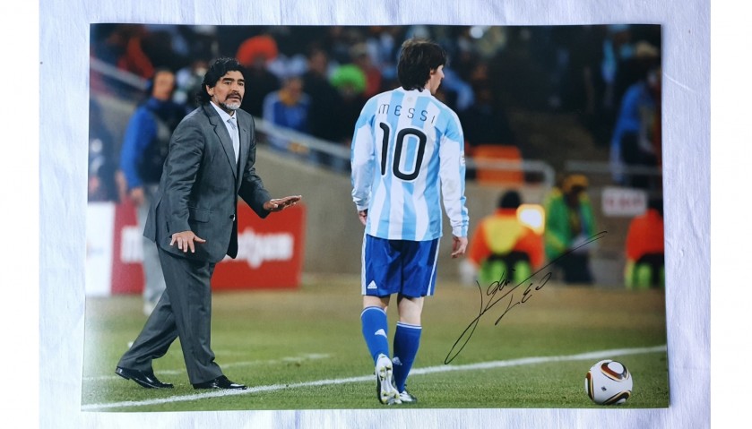 Photograph Signed by Lionel Messi