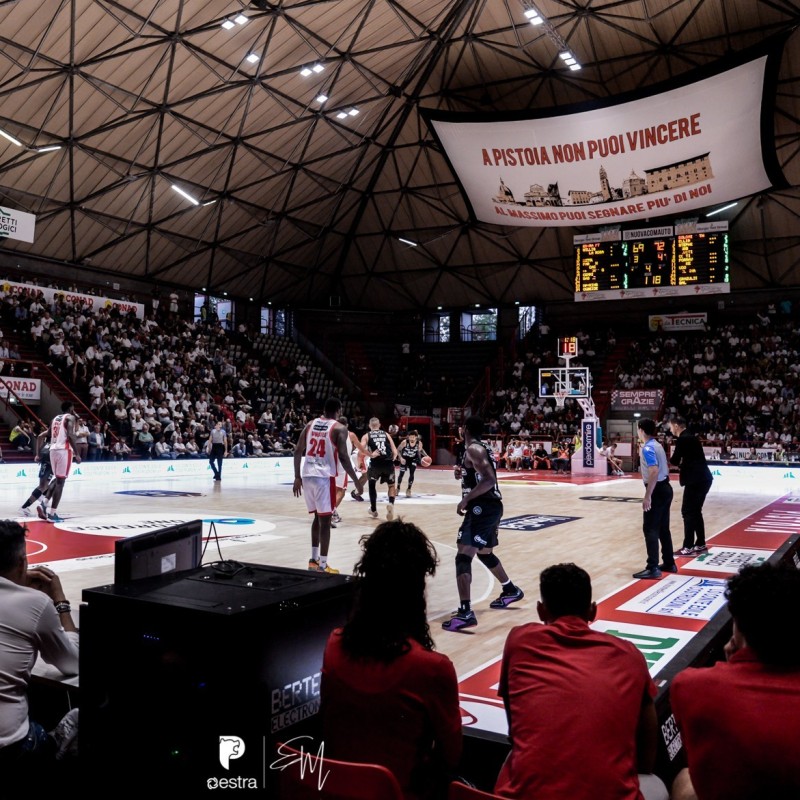 Attend Pistoia Basket vs Tortona + Walkabout