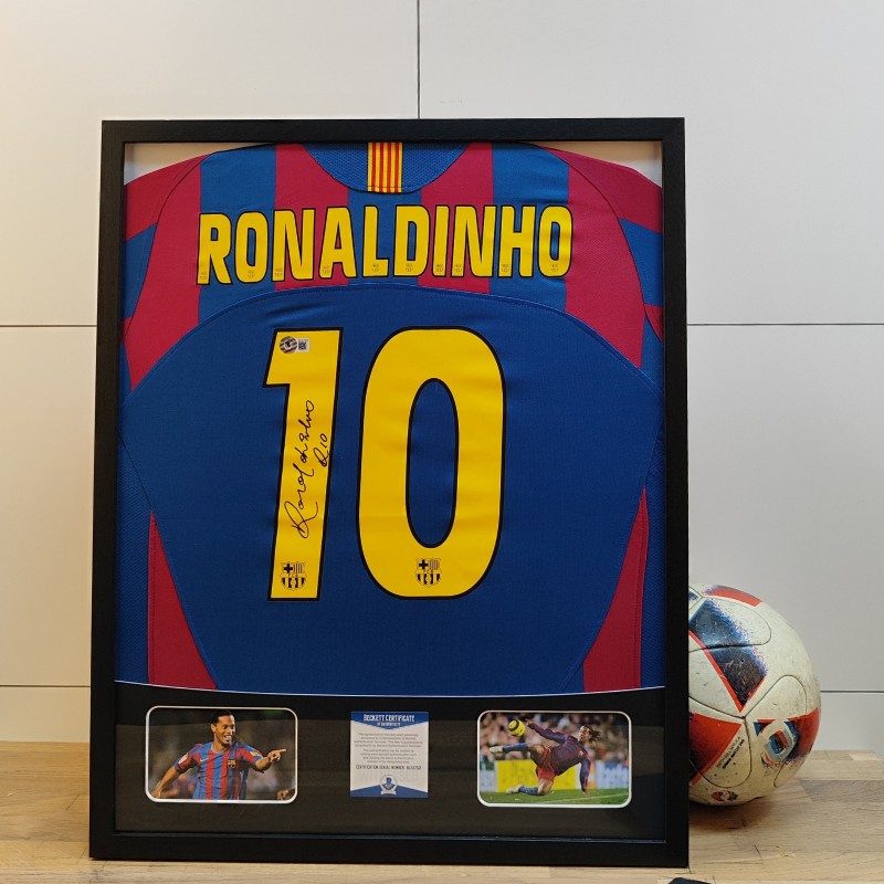 Maglia FC Barcelona di Ronaldinho firmata e incorniciata